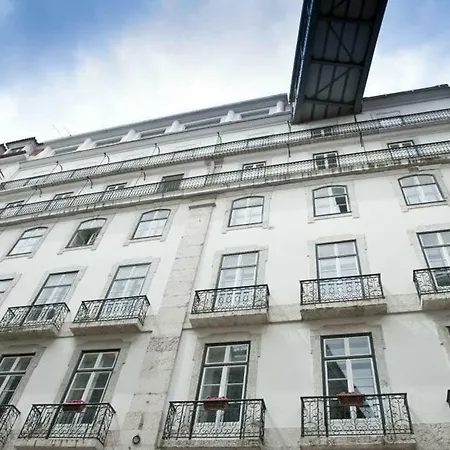 Chiado Design 5e Apartment